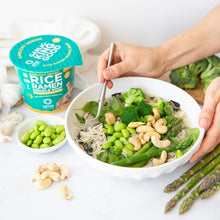 Load image into Gallery viewer, Garlicky Veggie Rice Ramen Noodle Soup with Freeze-Dried Chunky Veggies
